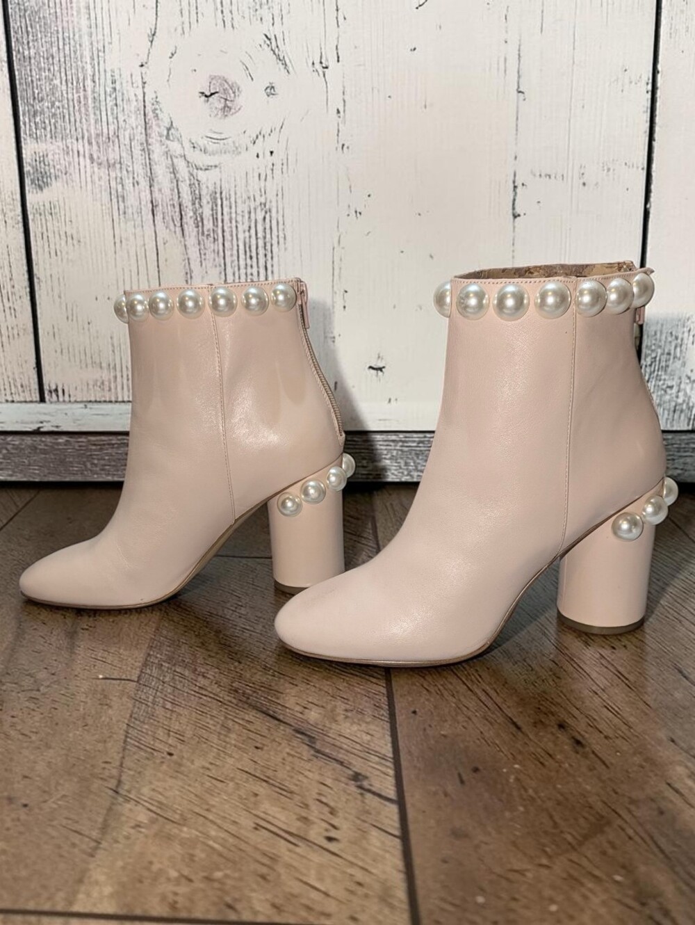 Katy Perry Blush Pink Pearl Embellished Block Heel Booties 8.5 - Picture 2 of 7